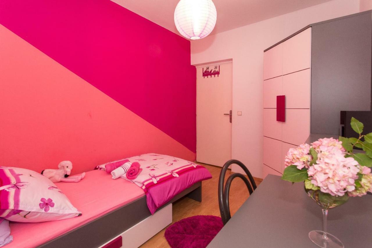 Apartmani Luis Kaštela Zewnętrze zdjęcie