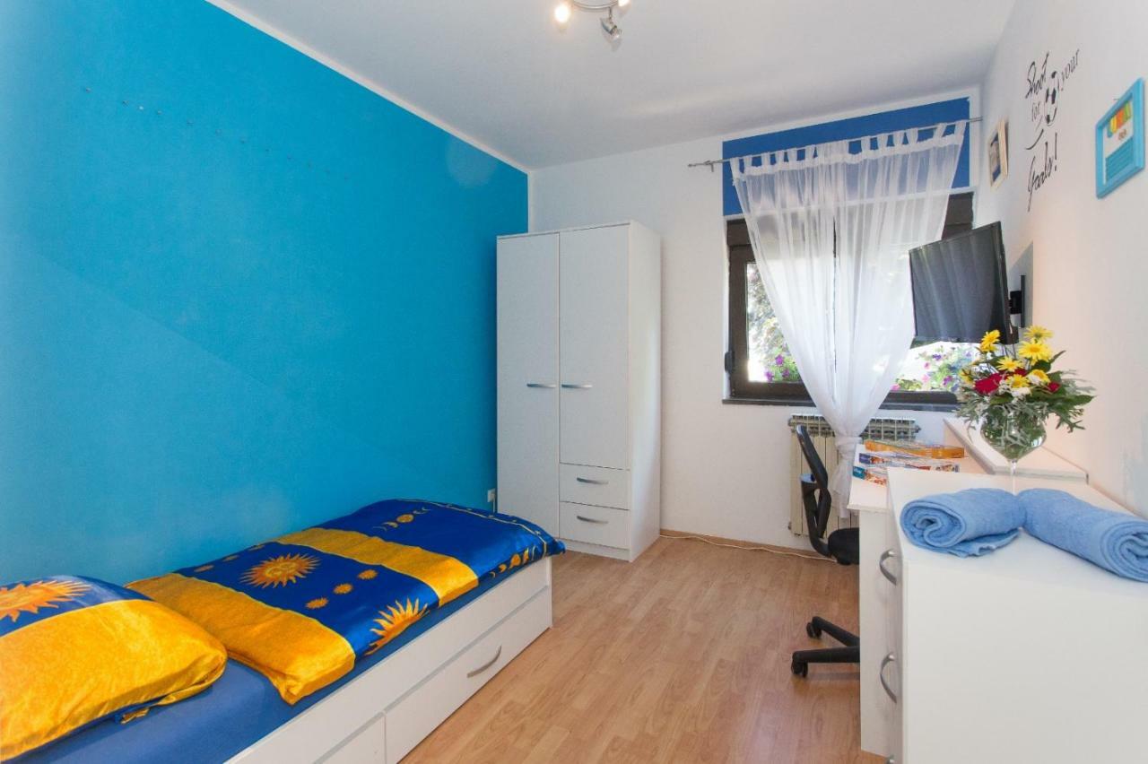 Apartmani Luis Kaštela Zewnętrze zdjęcie